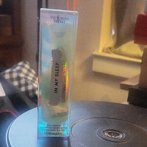 Victoria's Secret In My Sleep Recovery Sleeping Mask